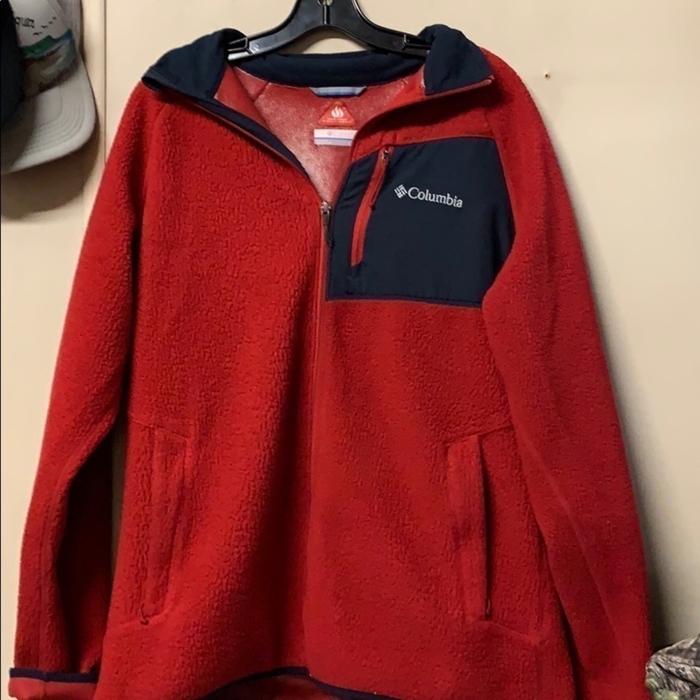 𝅺MENS or Women’s Large Columbia Fleece Jacket